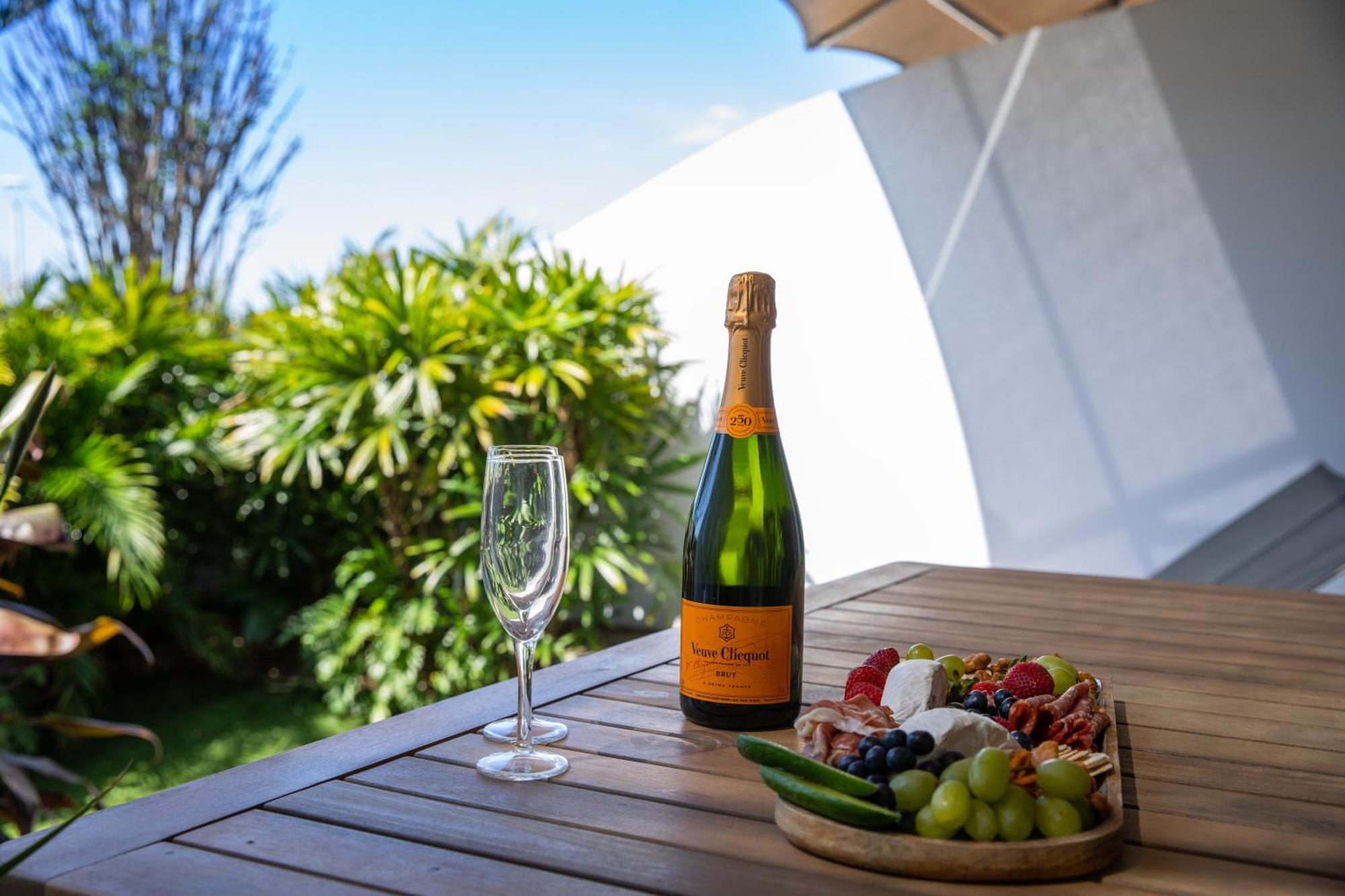 Beach Suites Μπάιρον Μπέι Εξωτερικό φωτογραφία
